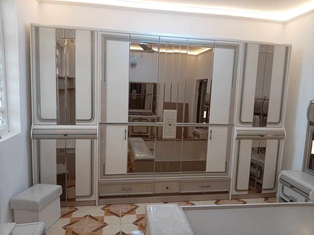 غرف نوم تركي 11قطعه اصليه
البيع اسعار جمله معا شد ونقل مجاني
ضهر بلوك برغي جوي حديد
صبغ حراري ضمان فتح وشد أكثر 10مرات
التواصل مع خاص
*********** واتساب
