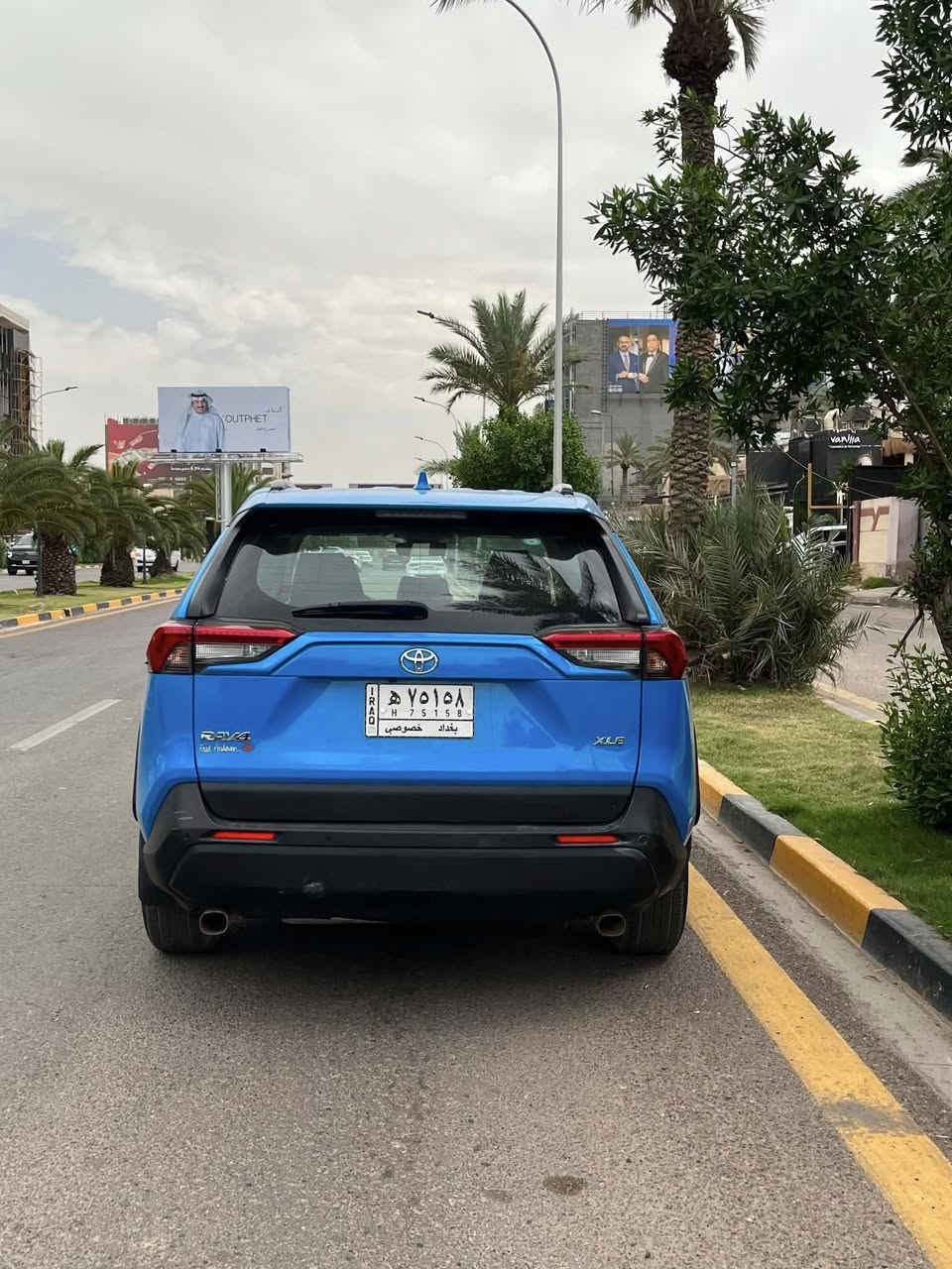 تويوتا راف فور موديل 2019 فئه XLE
مواصفات
فتحه بصمه كرسي مهرباء جنطه كهرباء داخل جلد
رادار امامي وخلفي شاشه كامره اوتو هولد 

حادثها بسيط ، بدون صبغ بدون ارباك فقط بارد
ماشيه 74 الف كيلو متر 

السعر 198 ورقه للاتصال ***********
مكاني بغداد / اليرموك
