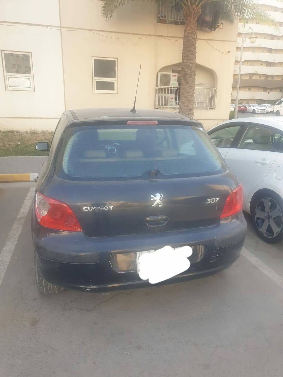 السلام عليكم للبيع نضيفه مناقصها شي سعر 42بيها مجال ***********
