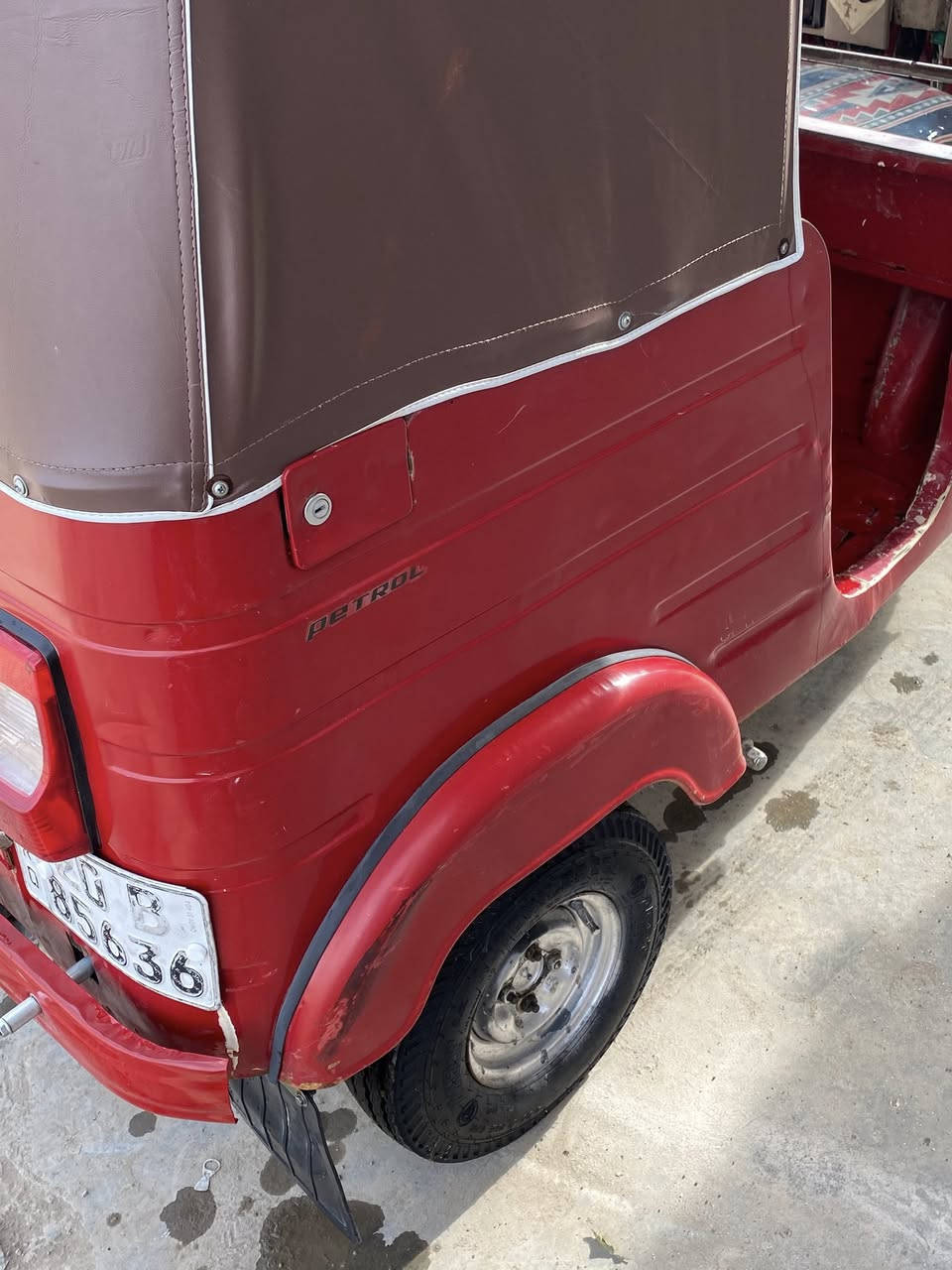 تكتك للبيع موديل 2018 التحويل ثاني يوم مكينة خير من الله ما بيها اي نقص تكتك بالحقيقة احلة من الصورة السعر 5/500 لاتصال ***********
