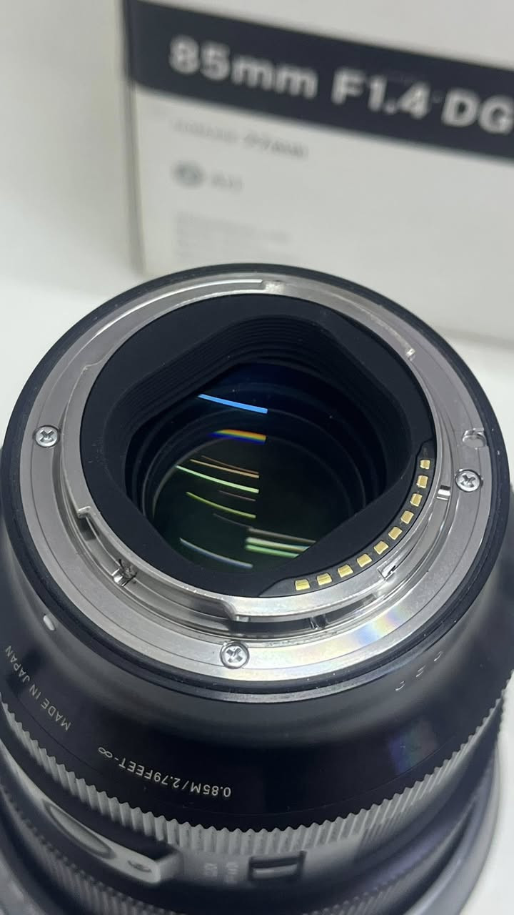 السلام عليكم عدسة 85mm f 1.4 سيگما
للبيع سعـرها مـليـون ، 
مكانـي نـجـف توصيـل ماعنـدي ..


**إذا كنت صاحب هذا الإعلان وتريد حذفه لأي سبب، رجاءا أرسل رسالة إلى الدعم الفني**