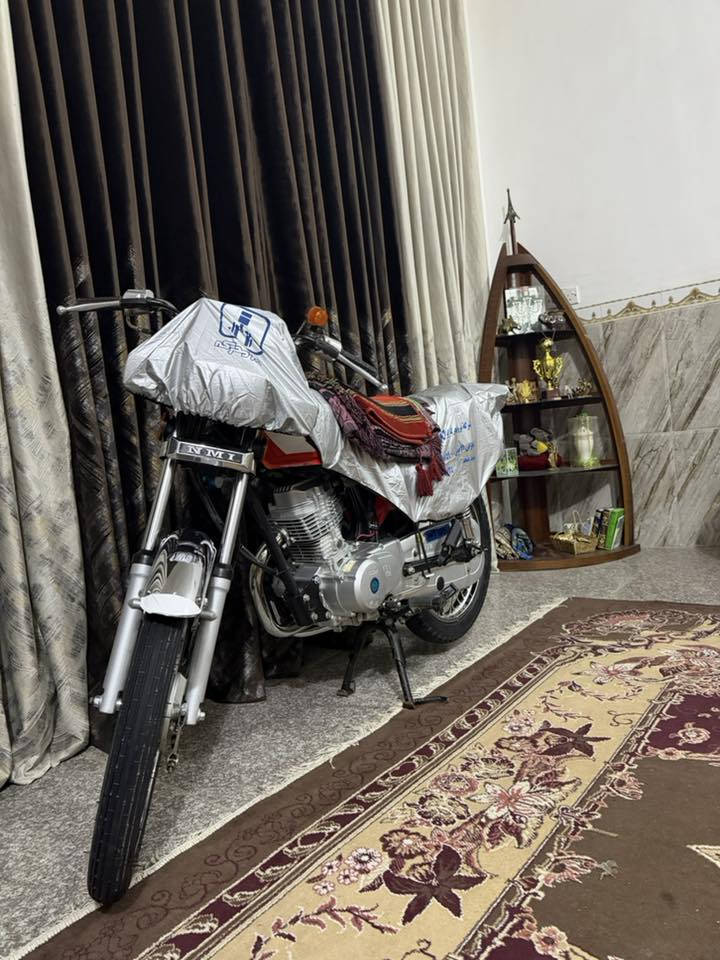 سلام عليكم شباب نامه شلامجه للبيع اوراق اصولي وكيله نوار الباشه مديل ٢٣ مكاني بابل سعر 1400 وبيه مجال ستفسار ***********
