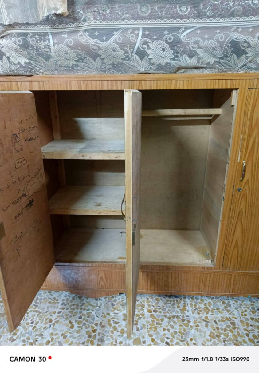 منامية  الطول مترين ونص \\\ والارتفاع متر ونص //// نظيفة حيل اي عيب مابيها عنوان حي صدام.. قفل 85


**إذا كنت صاحب هذا الإعلان وتريد حذفه لأي سبب، رجاءا أرسل رسالة إلى الدعم الفني**