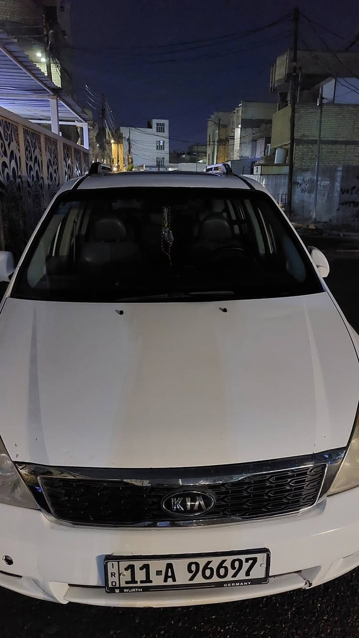 سلام عليكم/كيا سيدونا كرنفال. موديل .٢٠٠٨ سيارة جهازة ٨راكب 
***********/السعر 125وبيها مجال .للطيبين
