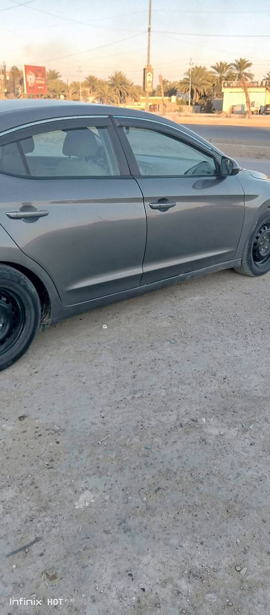 السلام عليكم انتره موديل 18 امريكي السعر 115 السياره بصمه فتحه اتصل.   ***********
