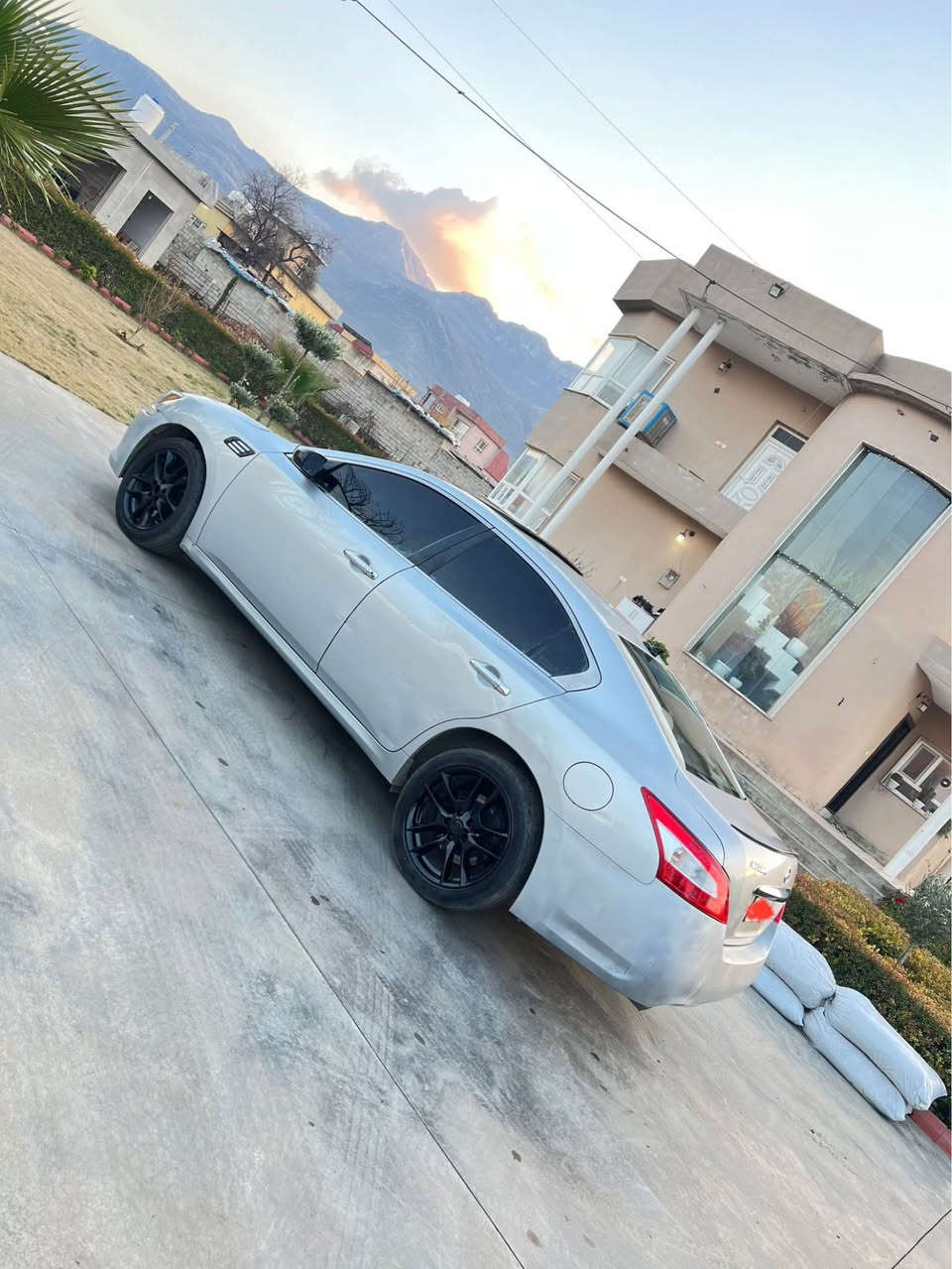 نیسان ماکزیما ٢٠١٠
Nissan maxima 2010
علوج ساخە
موس و برانەوە بە شەرتە  
فول مواسفاتە
بێ دەعم و لێدرانە
بونت و چاملخ  بویاخە 
گێرو مەکینە بە شەرتە
نرخ : ٣٩ گەلا مەجالێکی کەم 
ناونیشان / مێرگەسور—بارزان
موبایل ڤایبەر واتسئاپ:***********
***********
ئەگەر موشتەری نی بێزارمان مەکە أربيل, العراق
