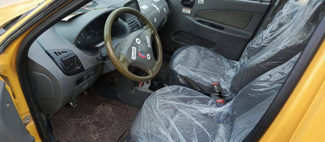 السلام عليكم 

سيارة طيبة للبيع 2017 باسمي سنوية نهاية 2030 مكفولة من الضربة والتبديل موضح في السنوار بارد سيارة كاملة ما تصرف عليها ربع تبريد ثلج 🥶🥶 كير محرك مكفولات سعرها 48 قفل سيارة باسمي رقمها انكليزي مكان كربلاء قرب مستشفى الكفيل لاستفسار اتصل *********** كربلاء, العراق
