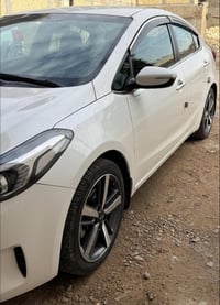 كيا سيراتو 2018 شرط سبيرها منازل  رقم بغداد بأسمي سنويه لل 29   ماشيه ...