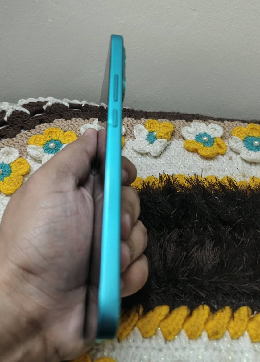 هونر x8c مستخدم قليل 
كامل ملحقات ذاكره 256 
ذاكرة 256 عشوائيه 16 بطارية 5000
شاشة اموليد 120 هيرتز
‏ مكاني بغداد حي الاعلام او بياع 
‏السعر 200  او مراوس حسب قناعه
ماعندي توصيل
‏تواصل على واتساب ‪‏‪***********‬‏
