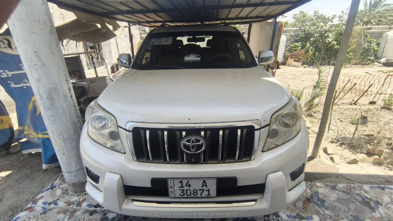 السلام عليكم تيوتا برادو 4000cc V6 2013  TX-L 
كفالة عامه النضافه 99.7 رقم بصرة بسم الوالد 
تحويل ثاني يوم السياره جاهزه من كلشي تبريد 3 قطع 
ما مخلي شي نقص بيه السعر 280 وقابل للتفاوض 
 التفاصيل اكثر انتصل على *********** ابو محمد مكان السماوه قضاء الخضر
