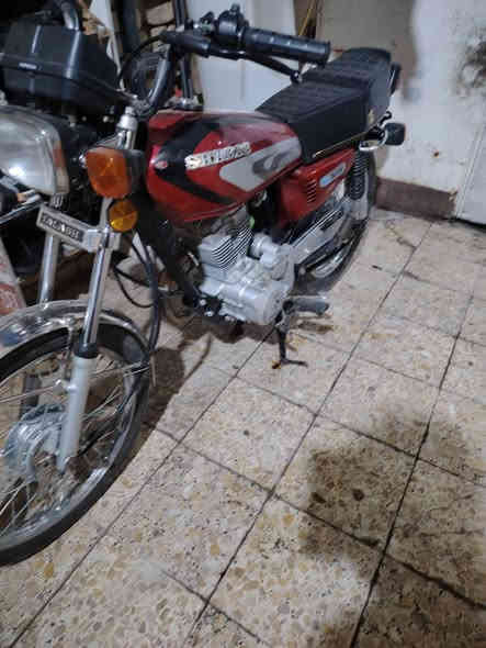 السلام عليكم دراجه يراني مال يران نوع شهاب خمسه كير سلف كله شغاله دراجه حجم مكينه ٢٠٠ بدون أوراق مكاني بل عماره حي الحسين القديم
هاتف ***********
السعر ٧٠٠ وبيه مجال
