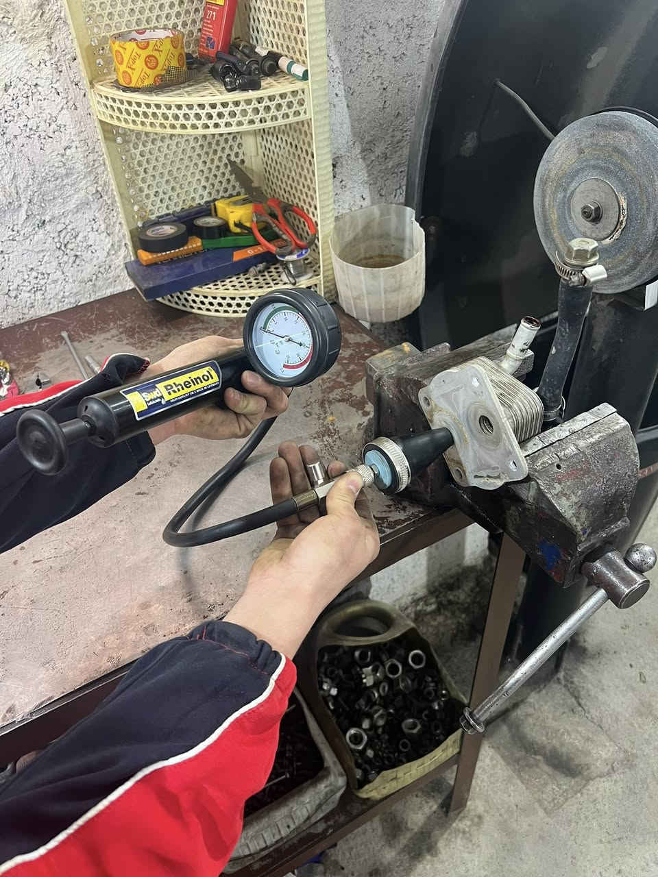 رمضان مبارك
من ورشة الاخوين تصليح وفحص السيارات بالكومبيوتر 
معالجه خبط دهن ومي  سياره هايلندر 
عنوان كركوك حي صناعي جنوبي خلف محطة بنزين الشهيد 
سايدين رئيسي مقابيل شريكة حدادة الحدباء
‏📞 *********** & ***********
