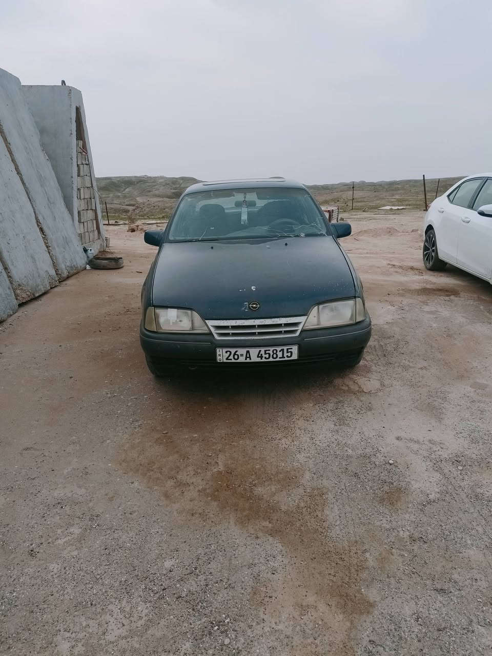 السلام عليكم للبيع اوبل اوميكا حجم ٢٠موديل ٩٠محرك وكير شرط  تايرات نظاف صدر امامي جديد  سنويه لل ٢٩صلاح الدين  شرط التحويل فقط  السعر ٢٥بي مجال مراوس يرهم  ***********مكان السياره الحويجه
