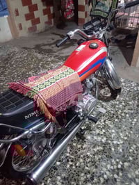 دراجة • موديل ٢٥ • أوراق