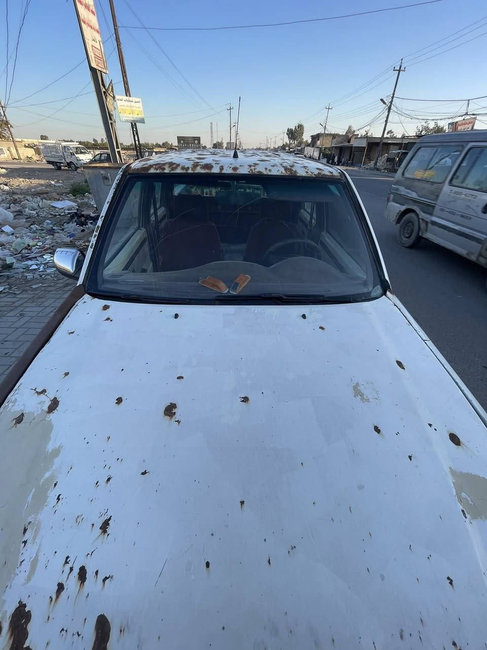 سلام عليكم رمضان كريم انشالله بيكم فتون للبيع رقم مميز سياره كلشي شغال بيهه فقط يحتاجلهه صبغ سمكره سعرهه 20ورقه قفل عليهه غرامات 340الف راعيهه بصفي ساكن  عنواني دوره البوعيثه 
رقمي ***********
