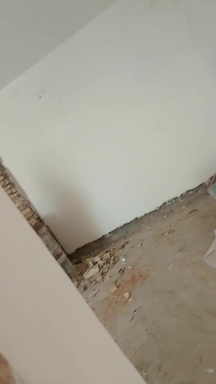 ***********
*********** جص وبورك وتشميع شغل درجه اولى مضمون وهندسي نشتغل فقط بغداد موجود اتصال وتواصل
