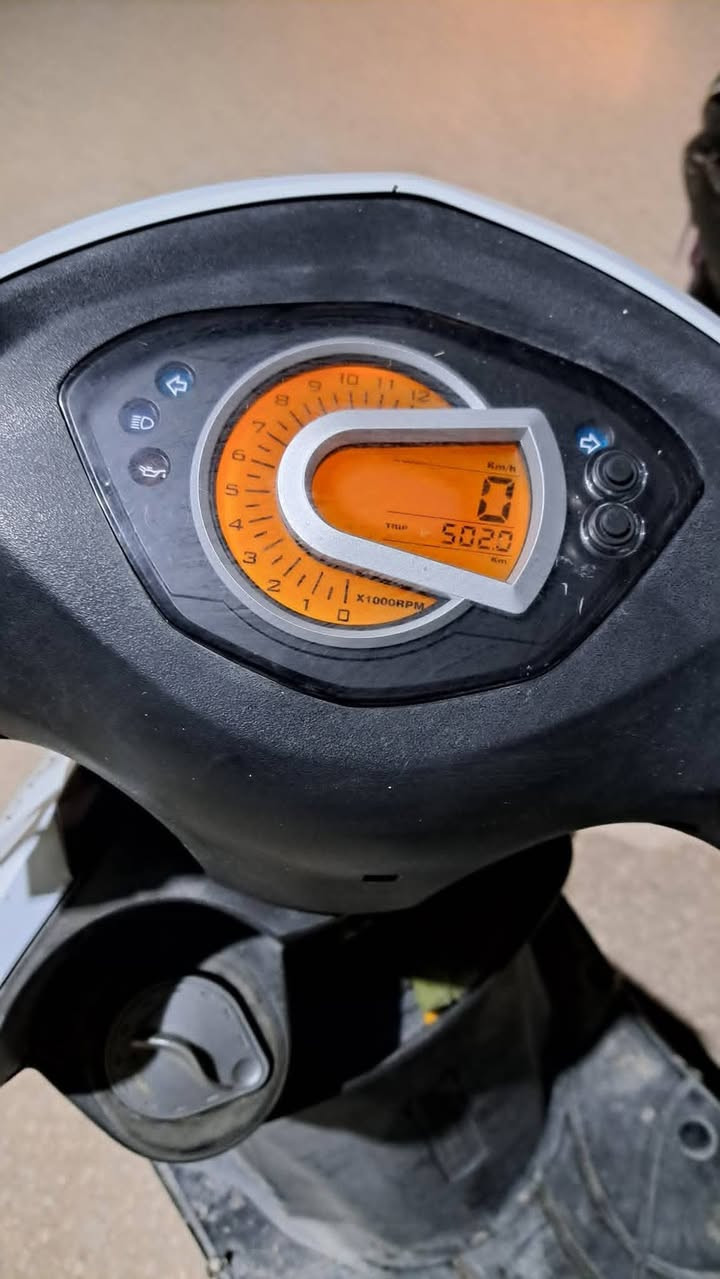 سعر 500 الف رمبة!!
ماكس GTR ياباني
موديل 2004
ملحة الدراجة
نكرة سلف وهندر ائ وقت
لايت عالي ناصي 
دبل اشارة شغال
بكلايت شغال + حساس بكلايت
ماشية 50 الف 
بوشة 49 
محرك ماملعوب بي 
نضافة 75%
عداد الكتروني شغال 
مو شراي لايعلق


**إذا كنت صاحب هذا الإعلان وتريد حذفه لأي سبب، رجاءا أرسل رسالة إلى الدعم الفني**