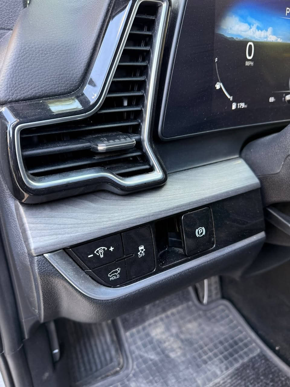 سبورتج 2024 وارد امريكي
فول 1/1 اعلى مواصفات اكس برو برستيج
مكينه 2500 ماشيه 8 سياره كلش جديده
السعر 195 بدون رقم دخول جديد
بغداد الزعفرانيه ***********
حادث تبديل جاملغ امامي ودعاميه فقط
وصبغ جاملغ خلفي ولباقي مكفول وين ميعجبك تفحص
