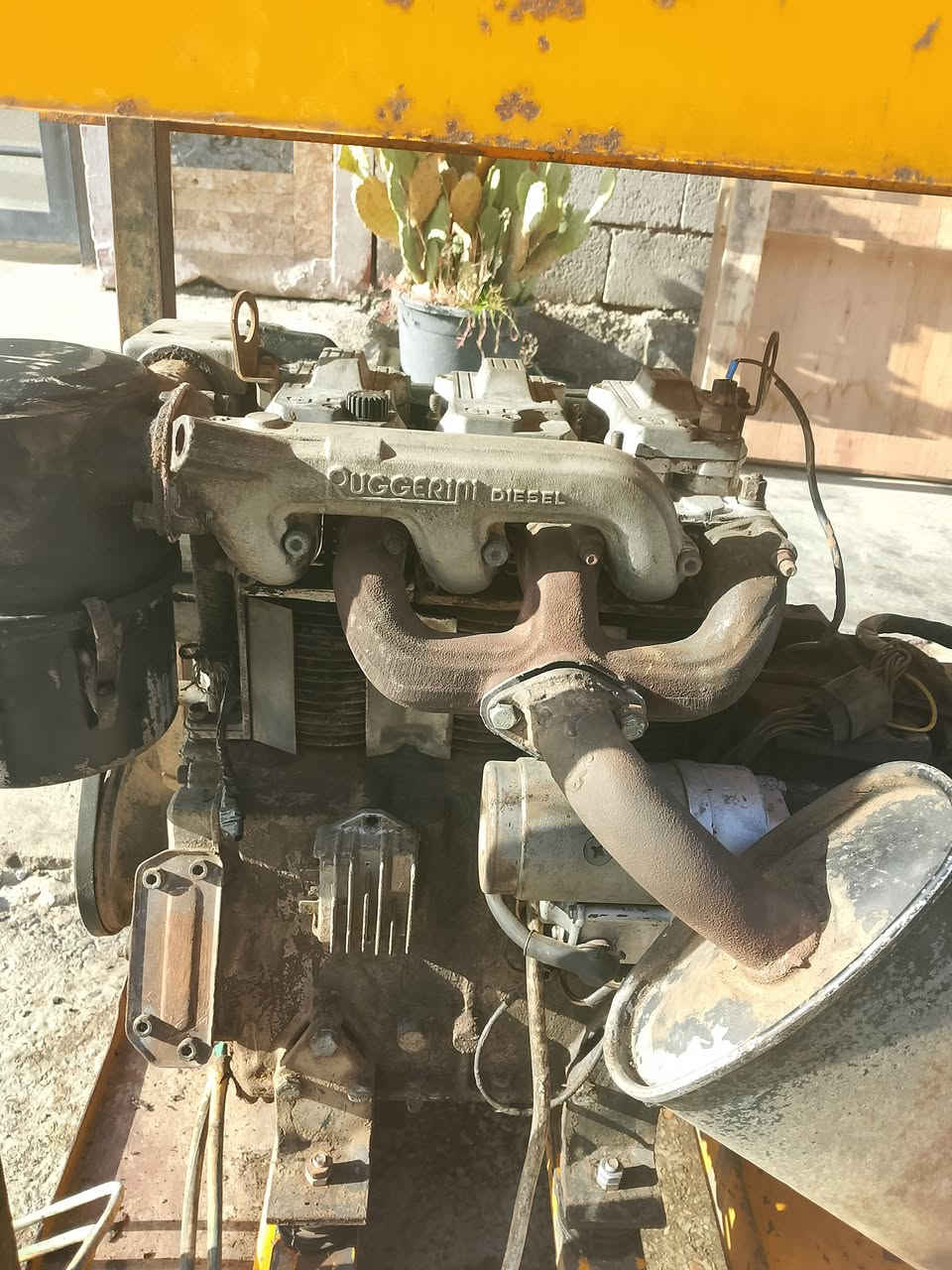 مولد دويز للبيع 3 بستم شغال رأس التوليد 15 كيفي مولد نضيف التواصل علا هاذ الرقم ***********
