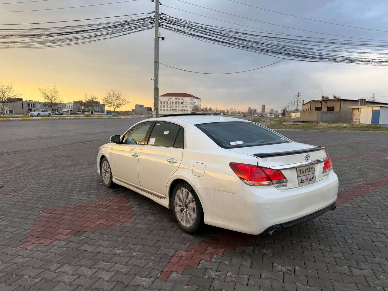 تویوتا ئەڤلۆن ٢٠١١ بۆ فرۆشتن فول مواسەفات لیمیتت ، گیر و مەکینە بەشەرت نەکراوەتەوە ، دوو پارچە بی ناو گرتن ، تەقەو رەقەی بە شەرتە ، چوار تایی نوی لەسەرە، ١٦٠٠٠٠ رۆیشتوە ، ٩ وەرقە غرامەی لەسەرە .. شوین هەولیر *********** أربيل, العراق
