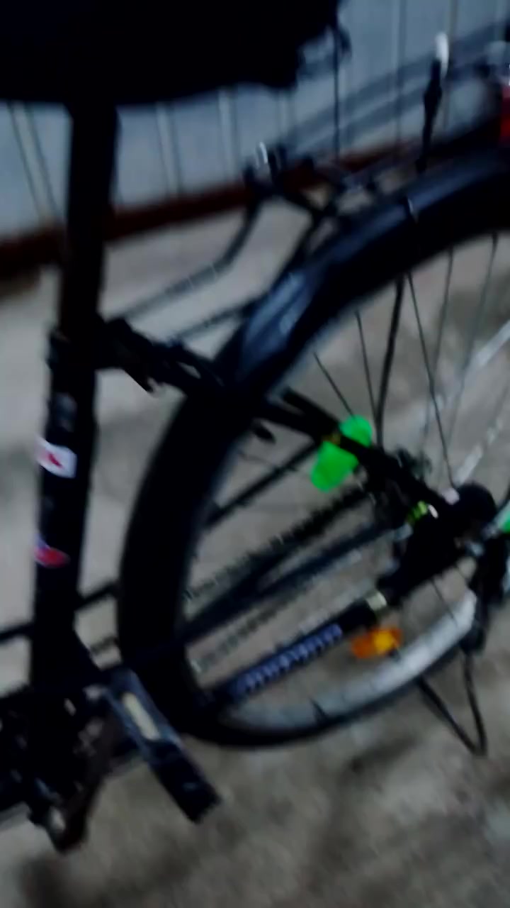 السلام عليكم بايسكل للبيع بناتي ياباني  البايسكل نضيف مكينته جديده  السعر 70وبي مجال مكاني بغداد الشعب ***********
