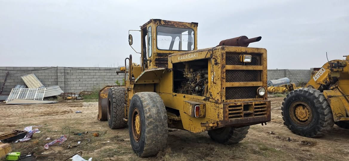 للبيع كاوسكي حجم 80موديل 83 رقم بغداد شرط التحويل مكينه وتركم وكير شرط الشغل دفع رفع خير من الله اكسلات تركم كير  كلها شركه  صبغ مابيها مكانها صلاح الدين الضلوعيه
***********
