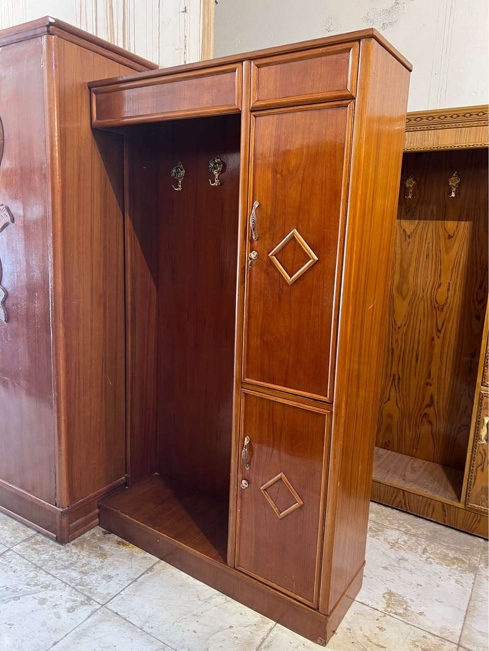 غرفه ام5صاجً تزكام حديث كامله نضافه فول سعًر650ميسان العوفيه نهايه شارع سوك الاخضر مجمع الحمراني ***********
