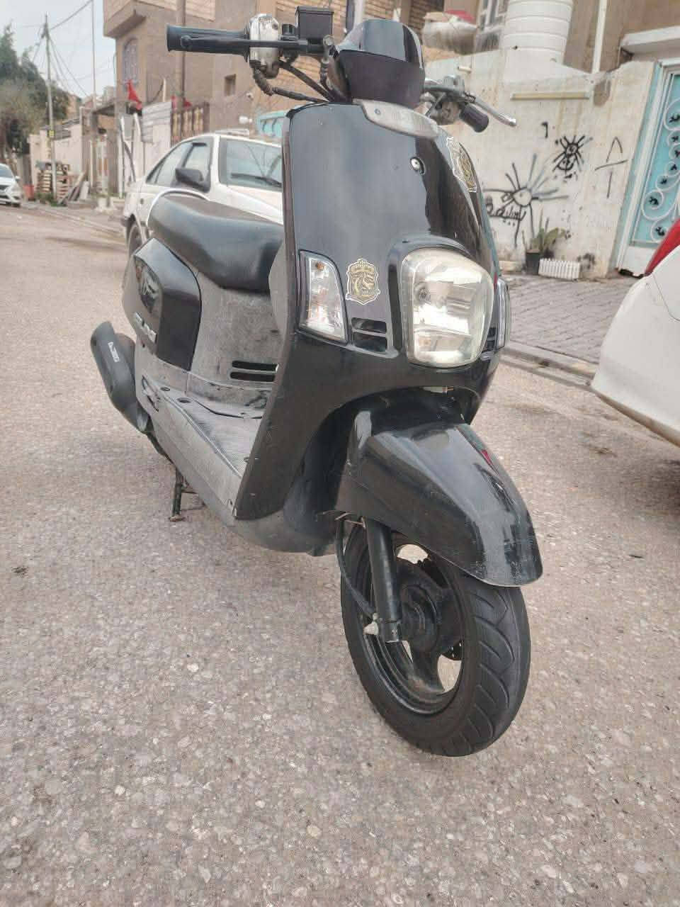 دراجه البيع بوليسي صارله شهر ونص من طالعه من الوكيل السعر خاص متواجد اربعه و عشرين ساعه على الخط ***********
