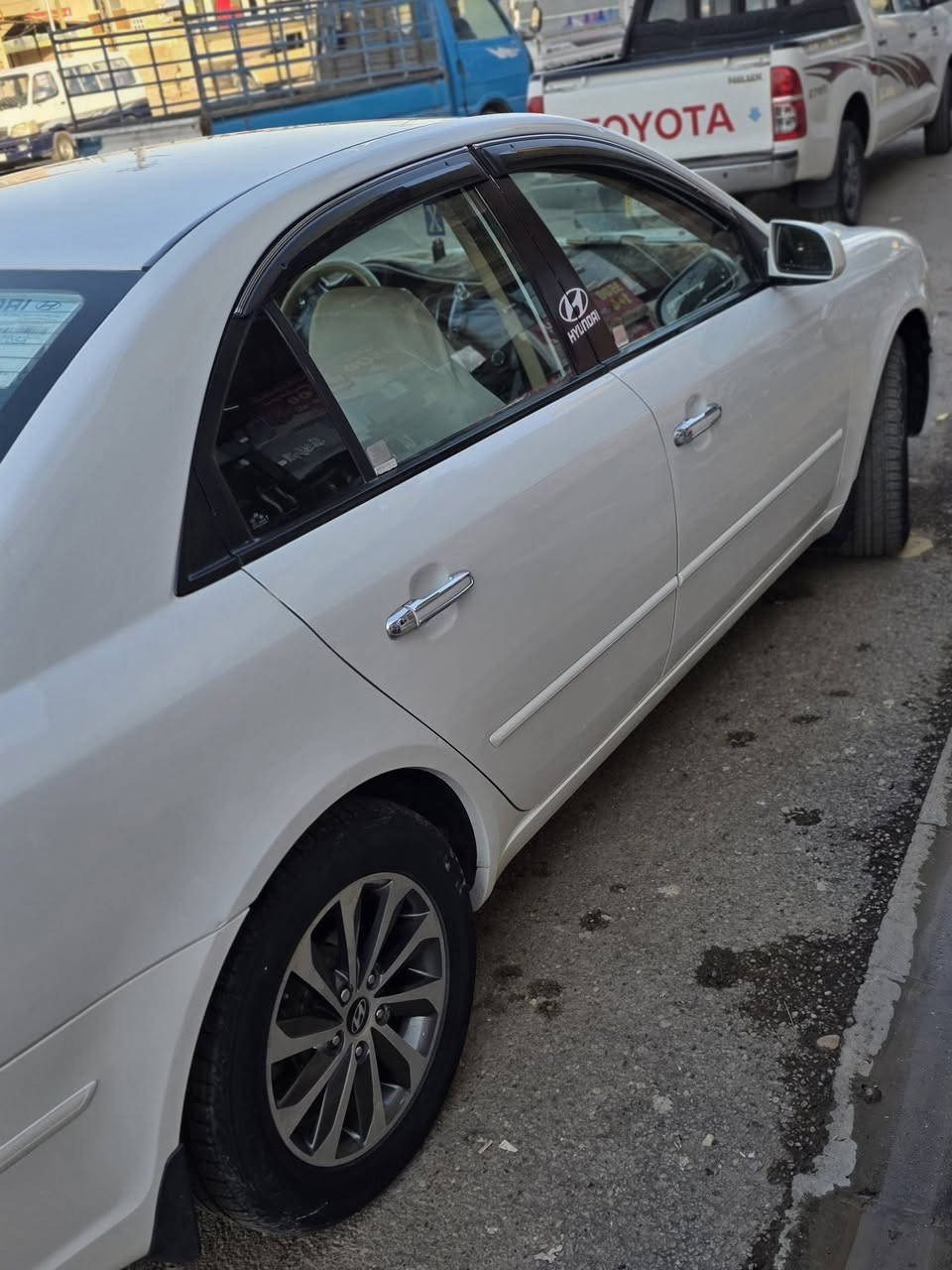 سلام عليكم للبيع سوناته امريكي
موديل ٢٠١٠ محرك ٢٤٠٠ دوش 
صبغ قطعتين بيه تكشير واضح بصور
مكينه كير حداديه تبريد خير من الله 
سياره مابيه نواقص رقم بغداد 
استفسار اتصال ***********
