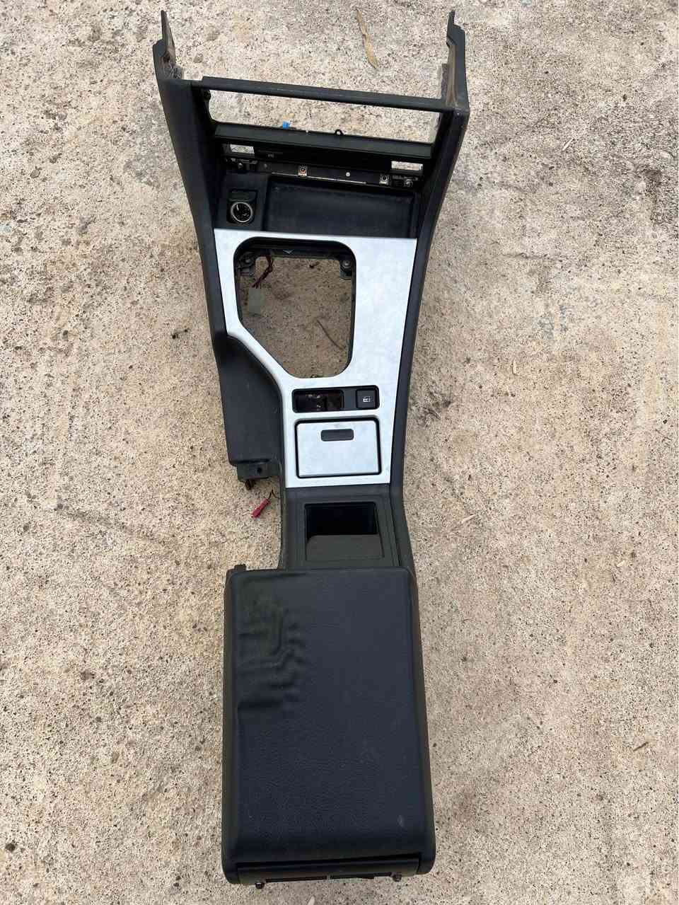 ئەو ئەشیایانە هی سەقەرە بۆ فرۆشتن بەسعری مناسب 

للبیع بسعر مناسب اكر, نينوى


**إذا كنت صاحب هذا الإعلان وتريد حذفه لأي سبب، رجاءا أرسل رسالة إلى الدعم الفني**