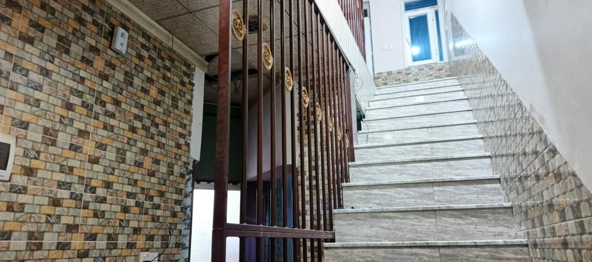 دار للبيع …

المساحة ١٥٤ متر. ٧*٢٢  اتجاة قبلة…

البناء ٢٠١٤سنة  غرف النوم ٤ مع استقبال …

حي البكر قرب شارع الاطباء …

للاستفسار *********** /***********

مكتب الكوفة
