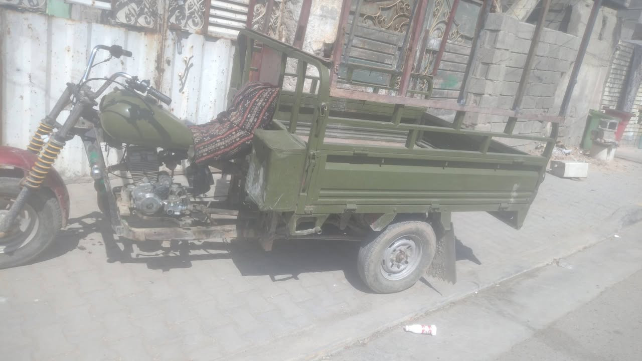 للبيع دايوان  بدون اوراق  اتكفل بيهة من سرقة   السعر  550شراي ينتصل مكلف بنشر  مكان  بغداد حي انصر  ***********
