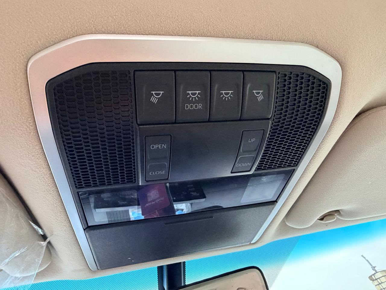 السلام عليكم للبيع لاندكروز موديل 2022  رقم أربيل الجديد بسمي تريد تحويل أو وكاله سياره مكفولة كفاله عامه من صبغ والتبديل وفتح. 
بصمه تشغيل
5بصمات ابواب 
فتحه سلايت
كشنات ثنين كهرباء ثلاث حركات 
زراكات
مري شفط
جنطه شفط
شاحن 
دبل ماوس
مثبت سرعه
سبعه راكب
ثلاث قطع تبريد
مطفايه حريق
محرك V6 تيون توربو 
8ايرباك
حساس امامي
حساس خلفي
تحكمات ستيرن كامله
كامرة دوارة
وباقي مواصفات 
 ماشيه.58)الف حقيقي
السعر645)ورقه $ وبيها مجال 
اللاستفسار اتصل على الرقم
 *********** مكاني الصويرة 
سياره مال بيت
