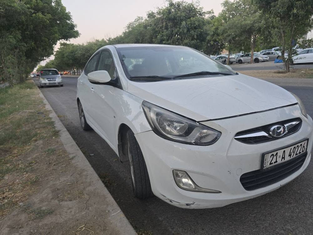 هوندا اکسنت
مودیل ٢٠١٢
سۆنەرم داناوە
سەیارەکە هی من نیە  ژمارەی خاوەنیم داناوە لە خوارەوەیە
*********** كالار, السليمانية
