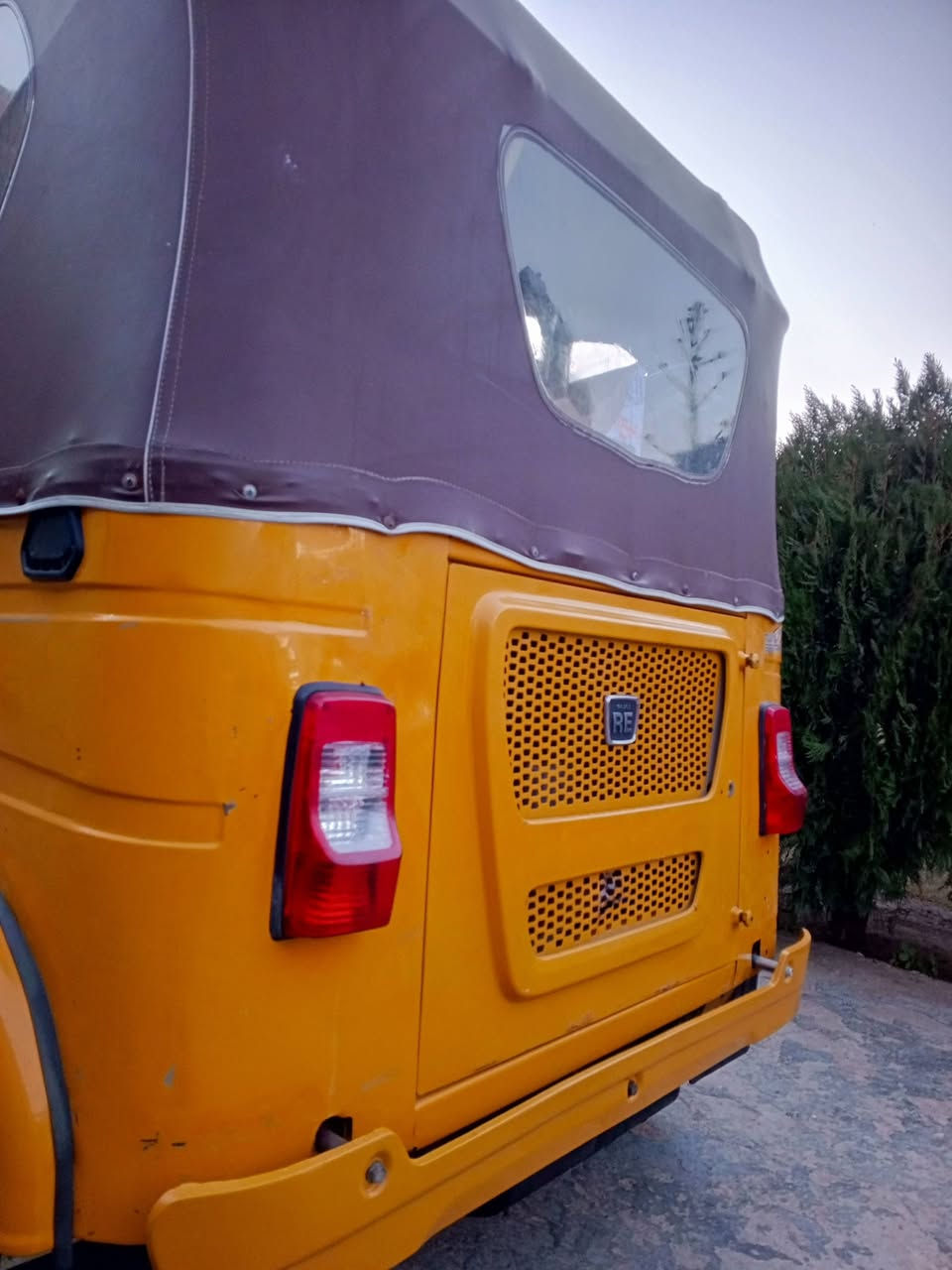 تكتك موديل 2021شهر 9رقم بغداد رقم وسنويه السعر..7.700وبيها مجال تكتك احله من صوره مابيها خيسات بس دوسه وحده مرتبه تكتك تجي شوف بعينك وتقتنع علمن مكلف بلنشر للاستفسار..***********
