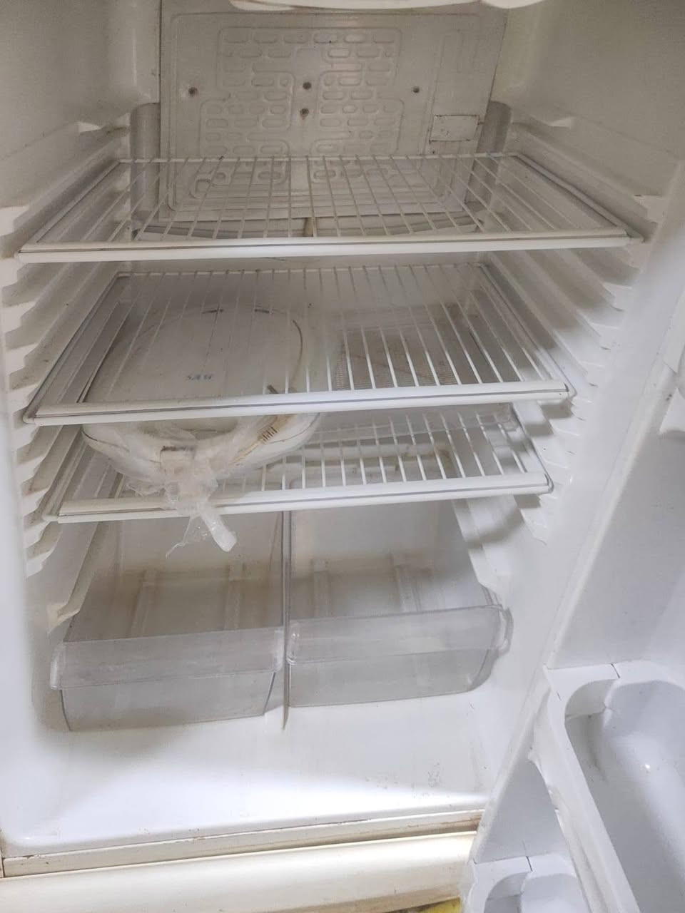 ثلاجة كونكورد ام التفاحه أكبر حجم
على الفحص 
للستفسار 
***********
