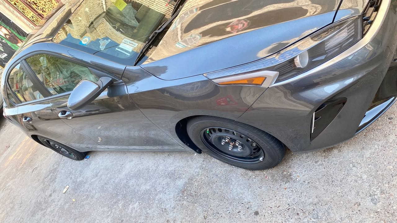 السلام عليكم كيا فورتي 23 رقم بغداد الدولي ماشيه 64 صوره الحادث بالمنشور بيه منضومه غاز محرك 2000 دوش 
السعر 147 وبيه مجال للاتصال *********** الخاص مغلق
