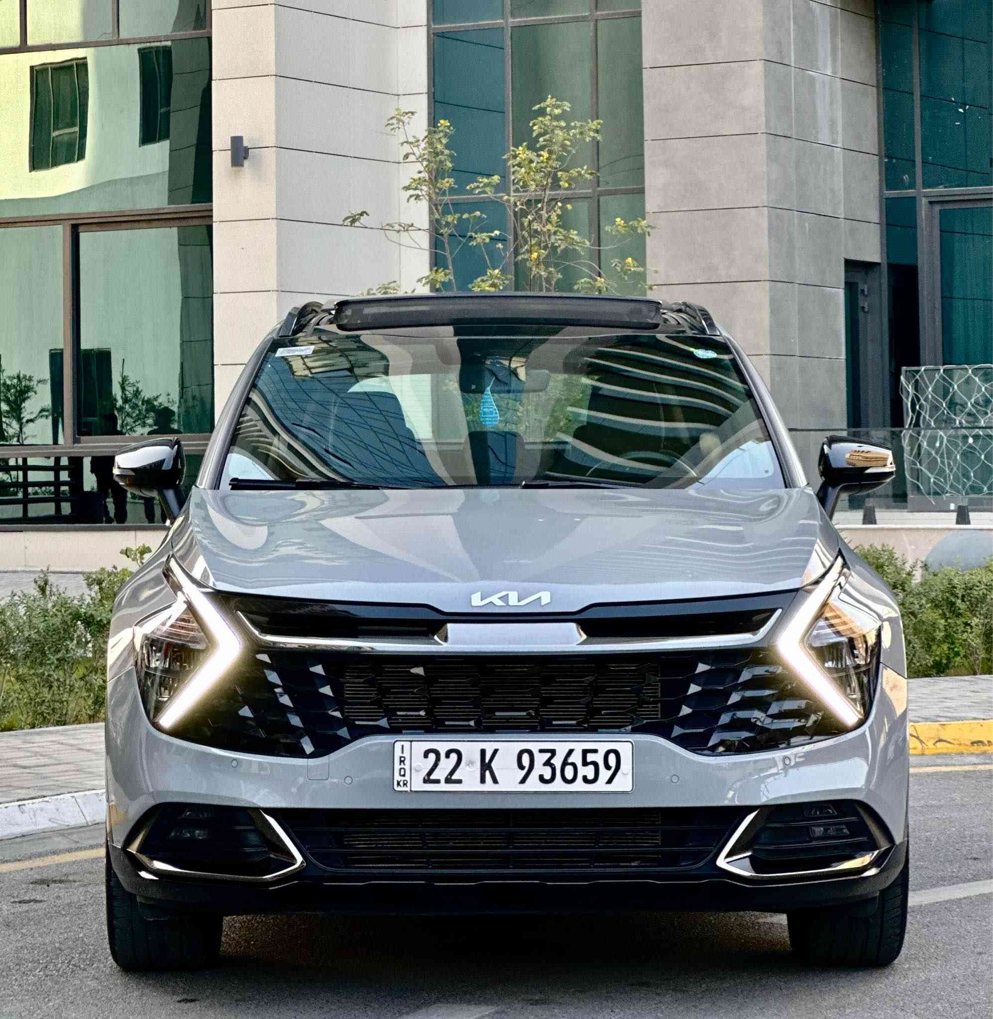 سبورتج 2024 بلاك ادشن خليجية وكالة أكدال 

1. محرك 2000 دوش المرغوب 
2. ماشيه 15 الف كيلو 
3. بانوراما 
4. صندوق كهرباء
5. انارة ترحيب عند الاقتراب 
6. لون اسمنتي مميز 
7. لون الداخل زيتوني مميز 
8. رادار امامي 
9. رادار خلفي 
10. نقطه عمياء
11. رادار جانبي 
12. تدعم نظام كار بلي 
13. شحن واير لس 
14. هاند بريك بصمه 
15. تحكم لايت امامي 
16. كشن تدفئه 
17. مقاعد امامي كهرباء
18. اوتو ستوب 
19. اوتو هولد 
20. مرآة جانبيه شفط 
21. مرآة وسطيه تعتيم ذاتي 
22. سبير ويل كب بلادي 
23. سياره كفاله من الصبغ بحالة الوكاله 
24. السعر 237 وبيها مجال للشراي 
25. العنوان بغداد السيديه 
26. للأستفسار *********** بغداد, العراق
