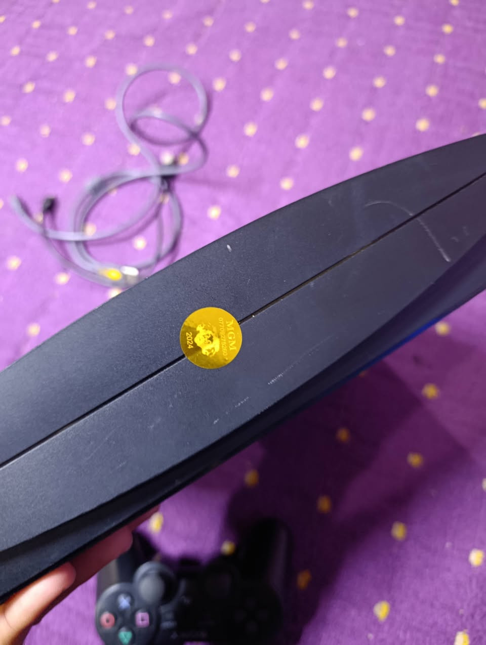 بلي ثري جديد نضافه ١٠٠
جوستكات 2 هاردات 2 
بي كل الاعاب الي بالك 
مكاني زعفرانيه 
السعر 120 
***********
