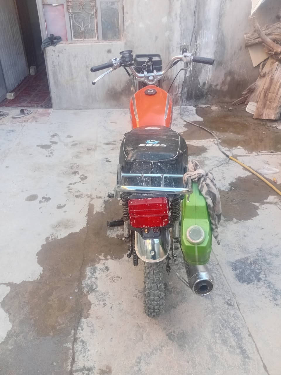 سلام عليكم شباب دراجه كلك للبيع مكاني نجف شارع مطار قرب قريه الغدير عامود ٣٢١ سعر ٣٥٠ وبيه مجال مجال اتصال *********** واتساب  دراجه كلك  موديل ٢٠١٩  مكفول من سرقة
