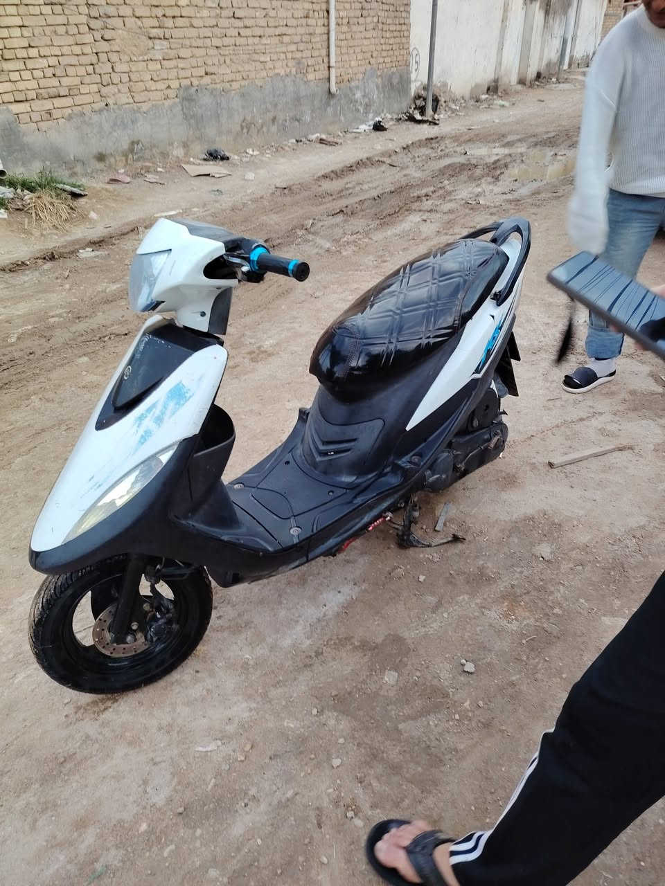 السلام عليكم دراجه ماكس عدله للبيع كله بلاد نهضه ومعدل وسرعه يرادلها ترتيب بيسط كلش السعر 900المشراي لايجي ويضل يسولف


**إذا كنت صاحب هذا الإعلان وتريد حذفه لأي سبب، رجاءا أرسل رسالة إلى الدعم الفني**