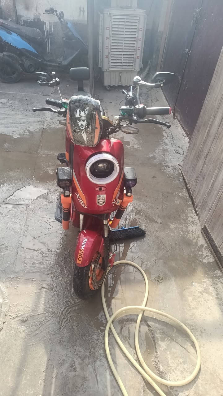 دراجه للبيع مستعجل شرط النظافه ميه ب ميه ونطي بيها ظمان لللبيع 350الف  مكاني محموديه 
***********
