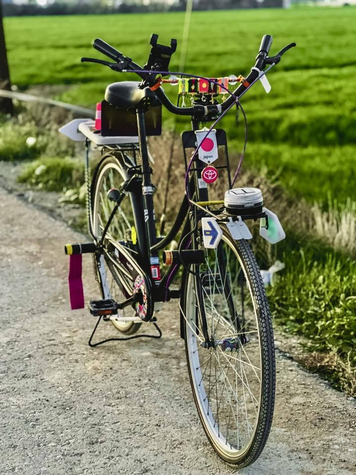 السلام عليكم بايسكل BD  موديل 2020 نضافه 100/100 بيكسل مفول الصور تحجي للبيع قيم بل يرضي الله واخذ العنوان بغداد بسمايه إذا مو شراي للتعامل شراي تدخل خاص وجماعه ال 100 لتوصل.


**إذا كنت صاحب هذا الإعلان وتريد حذفه لأي سبب، رجاءا أرسل رسالة إلى الدعم الفني**