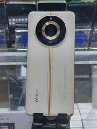 ريلمي 11برو فايف جي ذاكره 256 رام 8+8 الجهاز امبدل شاشه اصليه شرط انطي...