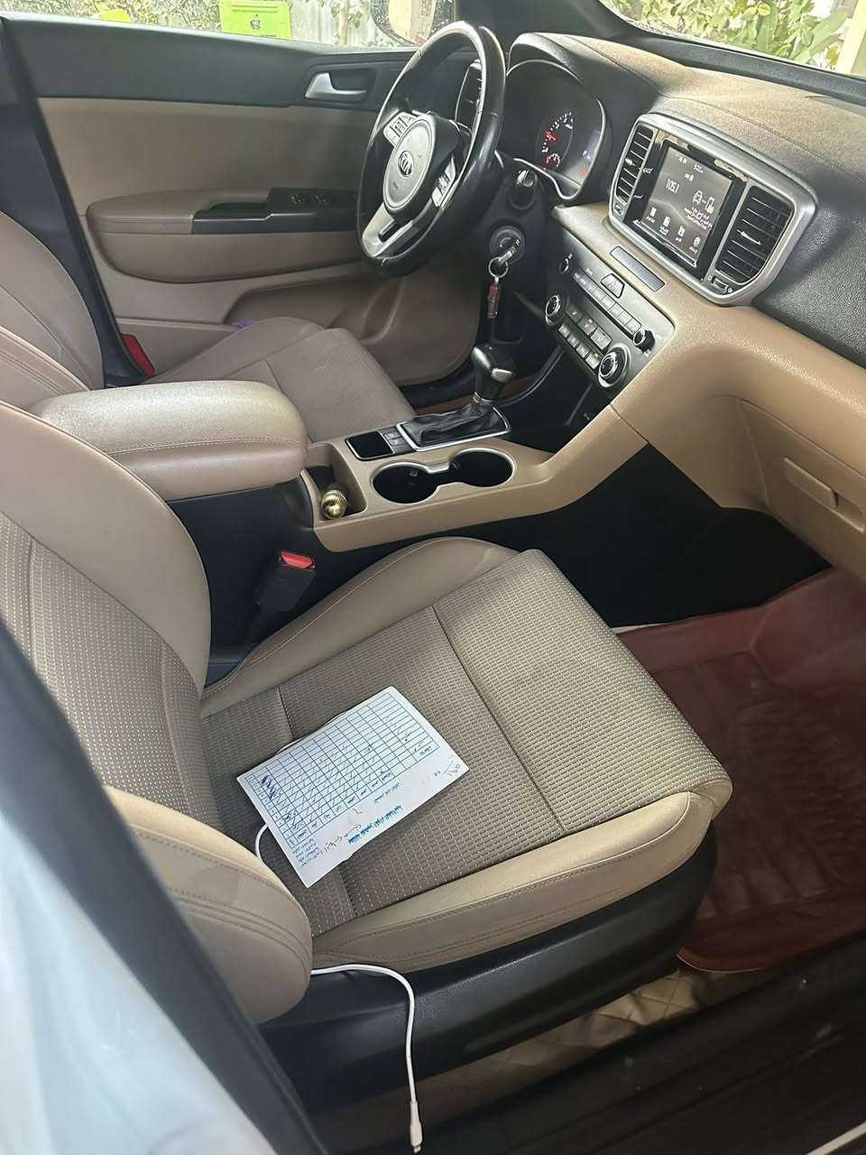 سبورتج 2020 كفالة عامة ماشية 92 رقم اربيل
السعر 190 وبيه مجال 
العنوان بغداد الكرخ 
رقم الهاتف ***********
