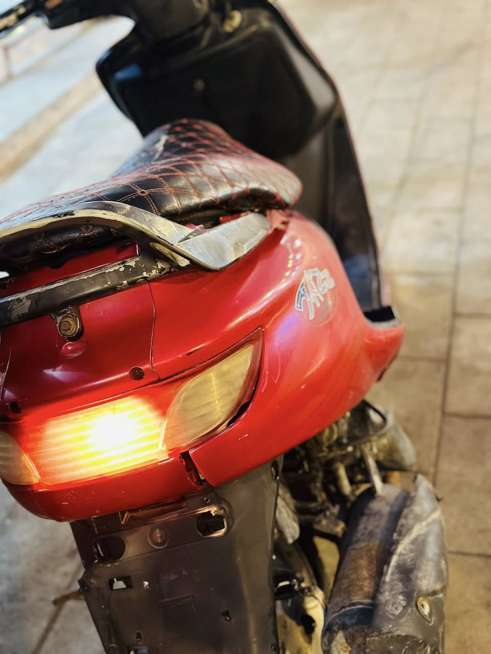 السلام عليكم دراجه فراشه للبيع دراجه حلوه مانقصه اي شي حلوه صوته ناعم دراجه مرتبه مكبنه ناعمه كهربائيات شغالة لايت زنون اشاير كله شغاله السعر 275 وبيه مجال


**إذا كنت صاحب هذا الإعلان وتريد حذفه لأي سبب، رجاءا أرسل رسالة إلى الدعم الفني**