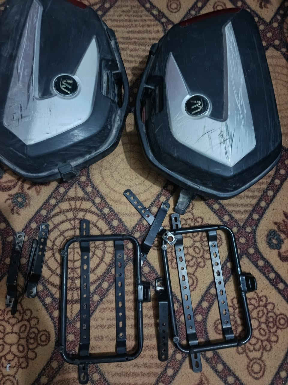 جنط دراجات ترهم عله كل دراجات الكيرر اصليه شوي مشخطه مستعمله قليل
سعر 125 بيه مجال قليل
عنوان مركز المدنيه بابل واكو توصيل لكل متر بالعراق
للتواصل***********
يوجد واتس
