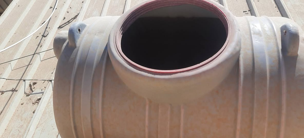 اغراض للبيع 
كربلاء 
تانكيات عدد ٢ حجم الواحد ٥٠٠ لتر واحد من عدهن بدون غطاء 
ميز حديد كبير 
مراوح عدد ٣ اكو بيهن نقص ريش 
عربانه طبية 
مولد استرا كورية وكالة شركة بيت الوادي  ١٢ امبير 
براميل مال طرشي 
سبلت كهربائي 

كلهن للبيع  ٤٥٠ الف 
***********
