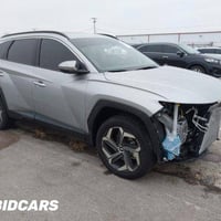 للبيع هيونداي توسان موديل 24 فول حادث جاملغ فقط بدون إرباك شواصي والغد...