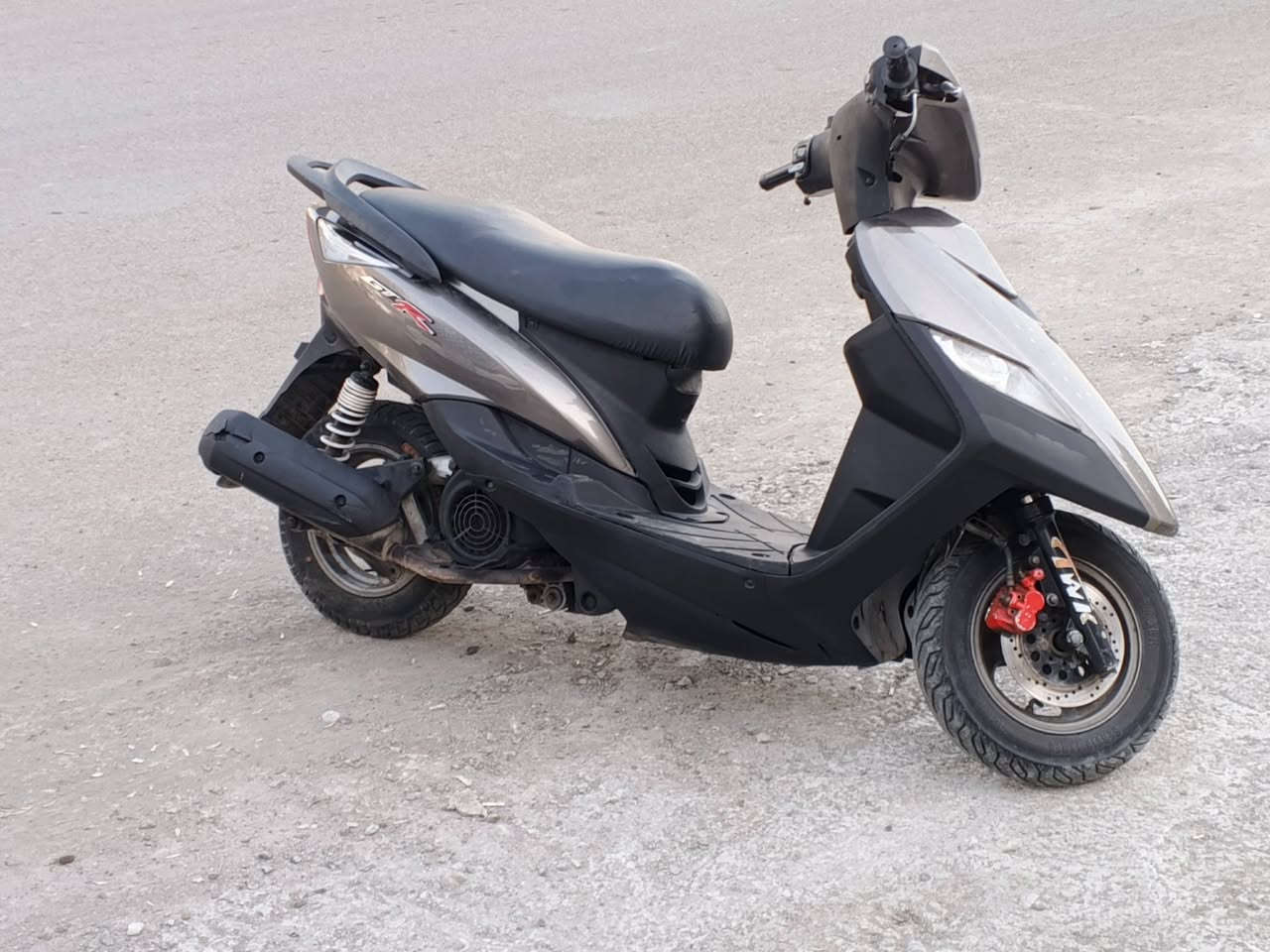 سلام عليكم ثعلب كابريتر 140 جاهزة من كلشي مستعجل عله بيعتهه 550وبيهه مجال مكاني تقاطع درويش التراث ***********
